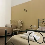 Oda ve Kahvaltı Chimera Bari