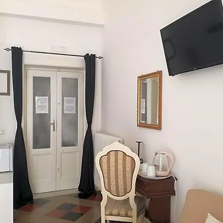 Bed & Breakfast Chimera 3*